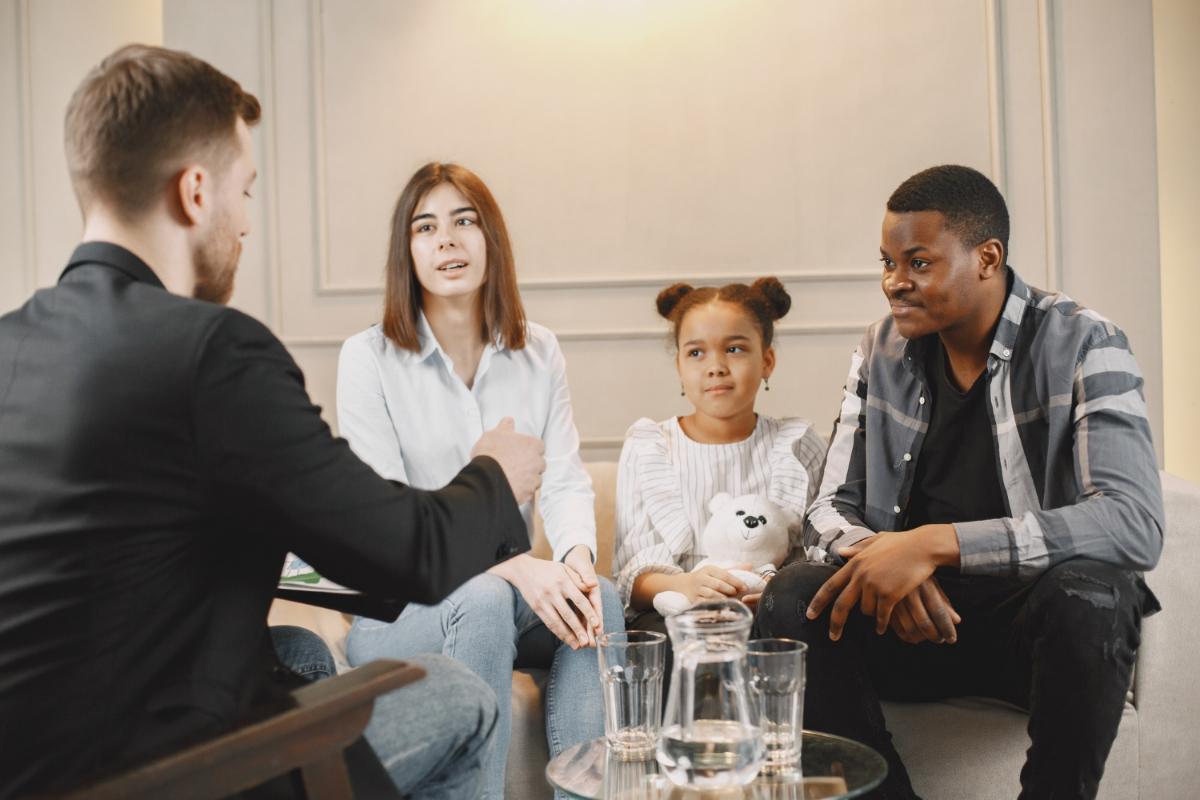 How You and Your Family Can Benefit from Family Counseling