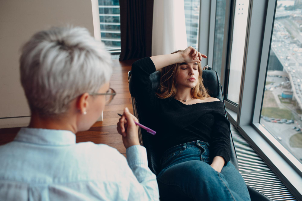 How Therapy Helps During Major Life Transitions in Orlando