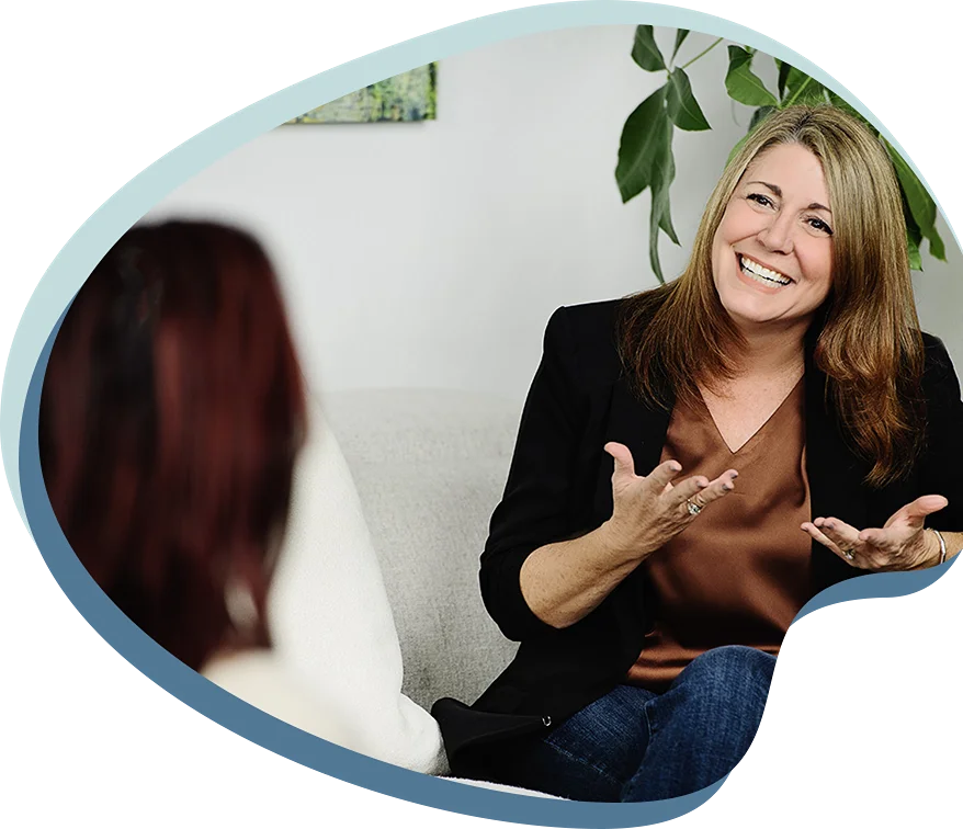 Dorian Race in a therapy session for women navigating major life transitions